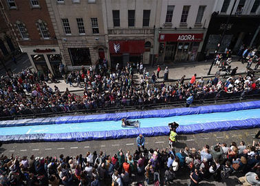 Erstaunliche enorme aufblasbare Wasserrutsche-Stadt-langes Drucklogo