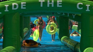 Grüne riesige aufblasbare Wasserrutsche, verrückter Spaß aufblasbares riesiges Dia von 1000 Ft