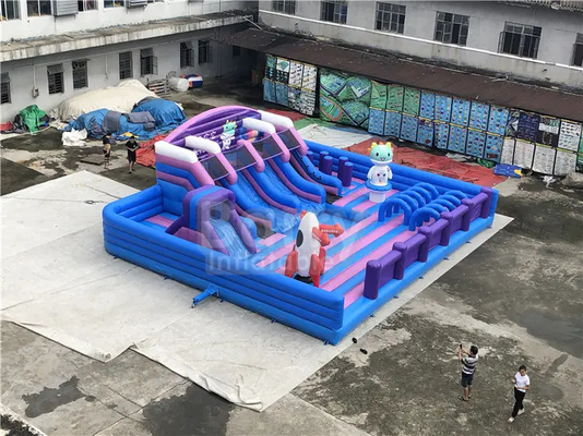 Kundenspezifischer Planen-aufblasbarer Trampolin-Park Attraktive aufblasbare Spielplatz-Hüpfburg