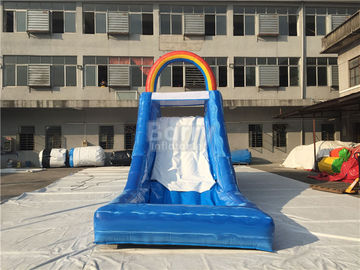 Duable-Regenbogen-aufblasbare Wasserrutsche für Kinder, riesiger aufblasbarer Spielplatz
