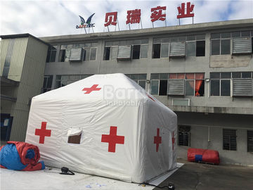 Medizinisches aufblasbares Zelt des Förderungs-weißen roten Kreuzes im Freien mit Logo-Drucken