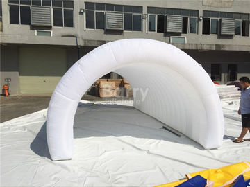 Weiße Luft-festes aufblasbares Ereignis-Zelt, aufblasbares Tunnel-Zelt Diy mit LED
