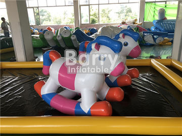 Wasser-Park-Spiel-im Freien aufblasbares Wasser-Spielwaren-Floss-Pferd für Swimmingpool