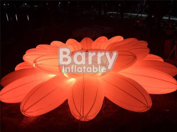 Hübsche Beleuchtungs-Dekorations-aufblasbare Werbungs-Produkte/aufblasbare LED-Blumen-Kette für Hochzeitsfest