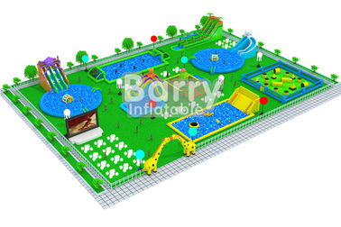 Spielplatz-aufblasbare Land-Wasser-Park-Unterhaltung im Freien kundengebundene Größe