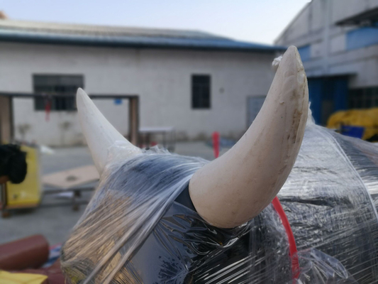Aufblasbares Matratzen-Rodeo mechanischer verrückter Stier für Vergnügungspark