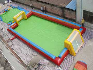 Aufregendes Wasser-aufblasbarer Fußballplatz, Fußball-aufblasbares Seifen-Gericht für Kinder