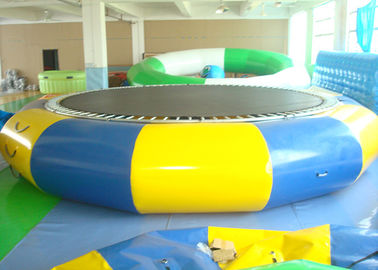 Aufblasbare Pool-Spielwaren im Freien, Wasser-Trampoline für Kinder und Erwachsene