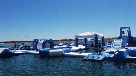 Spannender und vielseitiger aufblasbarer schwimmender Wasserpark 2 Jahre Garantie