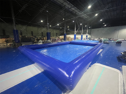 Kleines blaues, tragbares Wasserbecken für Kinder aus langlebiger PVC-Platte perfekt für Sommer-Spaß und Wasserspiele