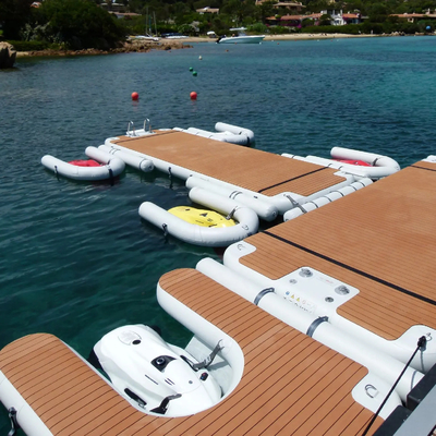 U-Form aufblasbares schwimmendes Dock für Motorboote aufblasbares Jet Ski Dock