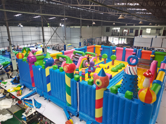 Custom World'S Biggest Kids Indoor Bounce House Vergnügungspark Aufblasplatz