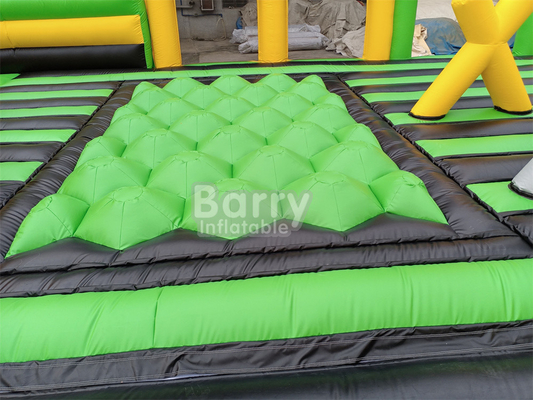 Riesiger Outdoor-Wasser Trocken aufblasbarer Freizeitpark National Indoor Big Bounce House mit Wipe Out Spiel Rutsche Klettern Wand