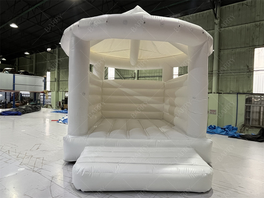 5x4.5x4.5m Weiße Indoor aufblasbare Aussteiger mit Deckel aufblasbare Sprunghäuser für Hochzeit