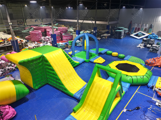 Wasserspielgeräte-Spiel Benutzerdefinierte Kommerzielle Outdoor Neue Grüne Aufblasbare Schwimmende Wasserpark Für Meer