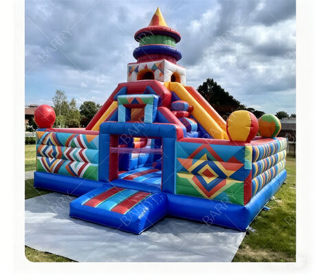 Geometrischer Karneval aufblasbares Sprungschloss mit Doppelslide