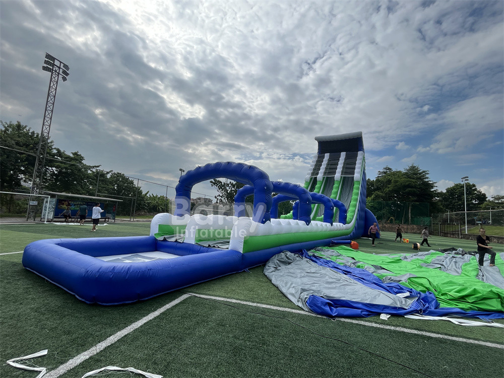Gewerblich gefertigte 30x9x13m Wave Riesen aufblasbare Wasserrutsche für Kinder Erwachsene heiß in 5km aufblasbar laufen