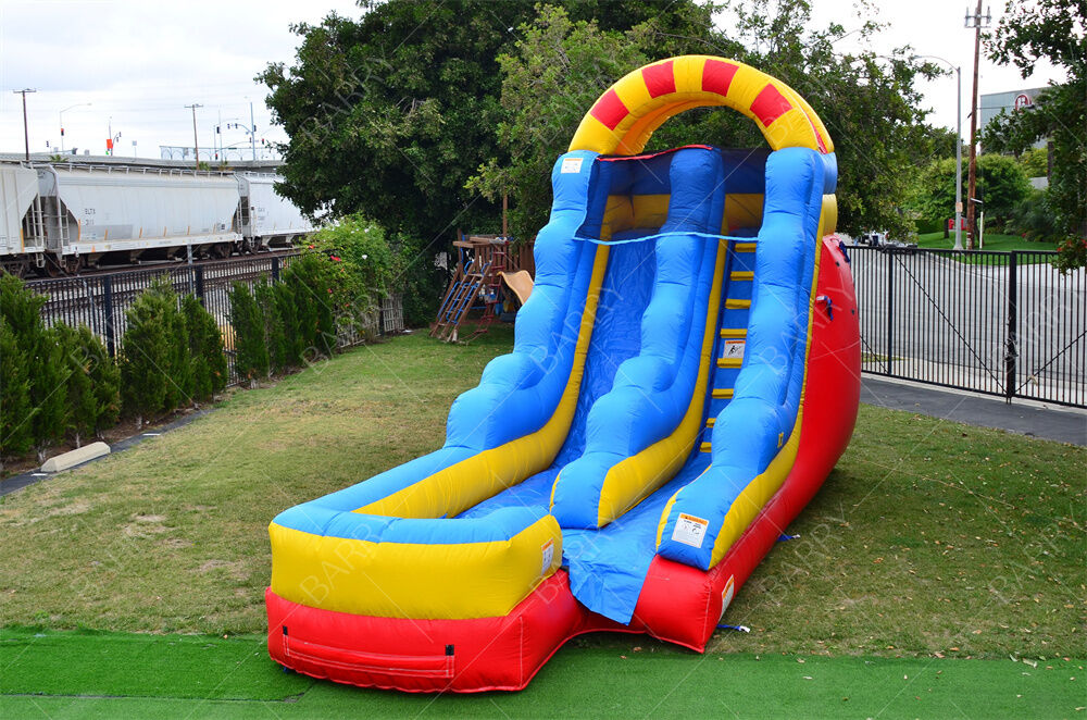 Kommerzielle 15ft Dual Lane Wasserrutsche mit großem Pool Aufblasbare Wasserrutsche für Kinder