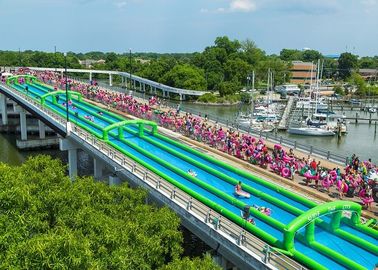Riesiges aufblasbares Dia-aufblasbare Stadt-Wasserrutsche im Freien für erwachsenes Amucement