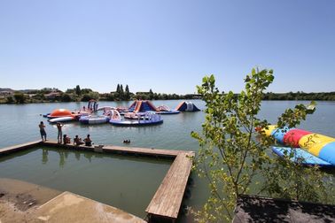 Erholungsort-Abenteuer aufblasbarer Wasserschwall Waterpark Tremplins - Gummilack - Arroques