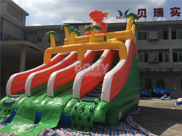 PVC-Dinosaurier-Doppelt-aufblasbare Wasserrutsche für Pool mit Landungs-Bett