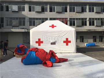 Medizinisches aufblasbares Zelt des Förderungs-weißen roten Kreuzes im Freien mit Logo-Drucken